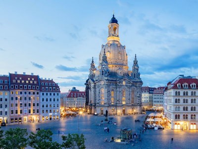 Blick auf die Frauenkirche Dresden in der Dämmerung - Foto von Oliver Killig